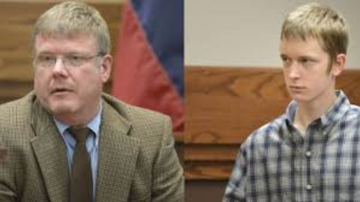 Jake and his father Daryll Evans during his trial